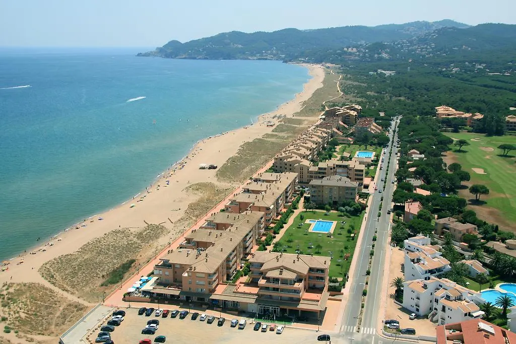 Apartaments Golf Mar location